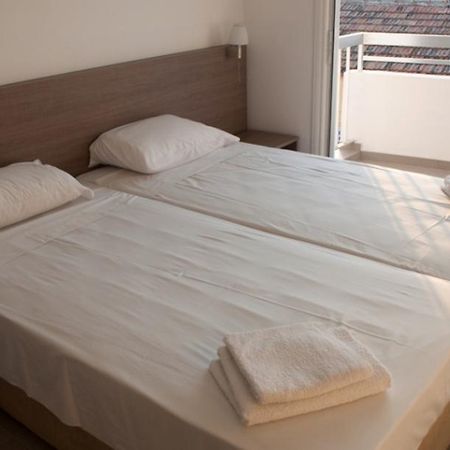 St. George Rent Rooms ラルナカ エクステリア 写真