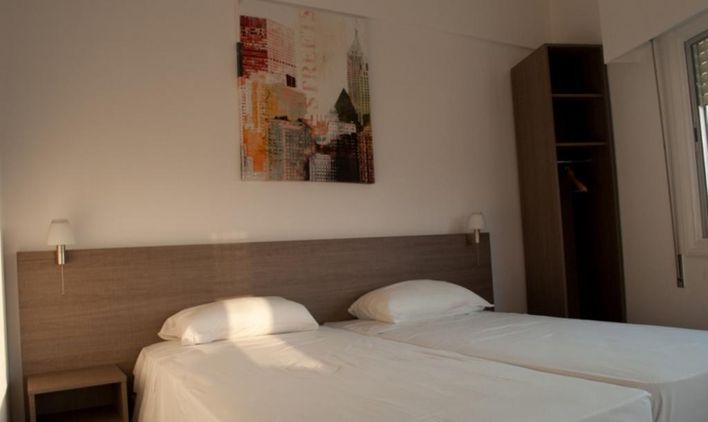 St. George Rent Rooms ラルナカ エクステリア 写真