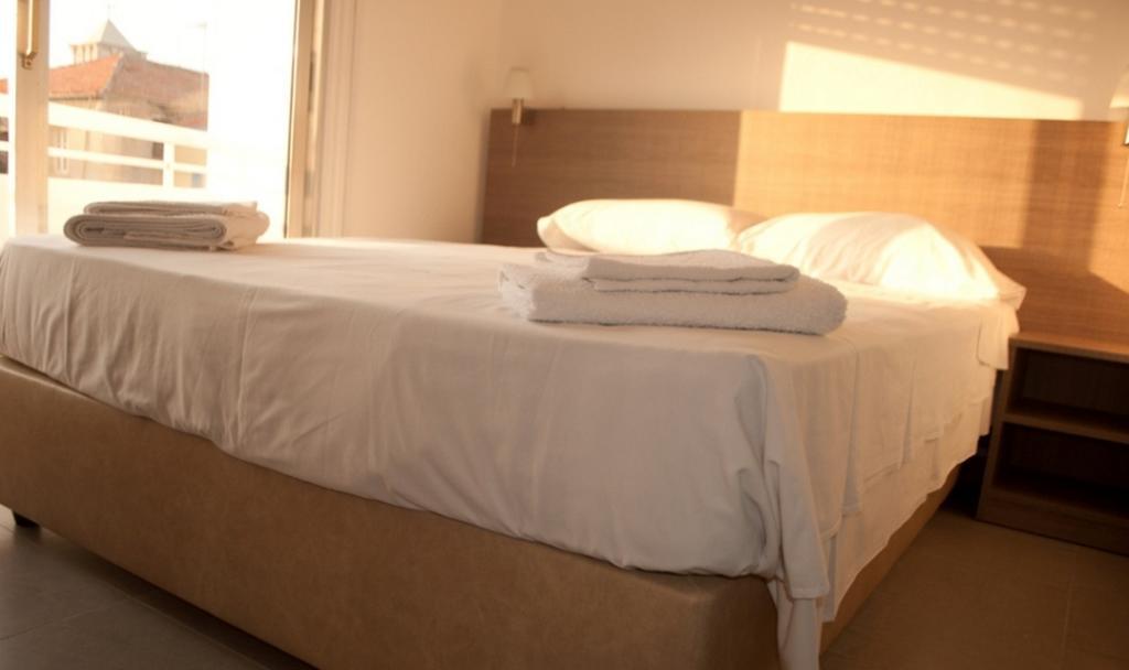 St. George Rent Rooms ラルナカ エクステリア 写真