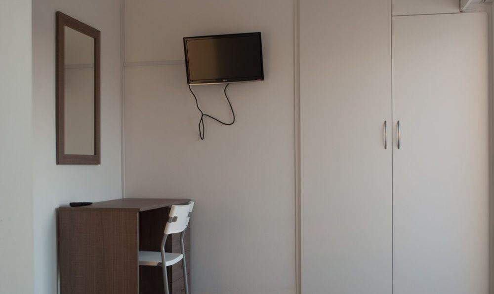 St. George Rent Rooms ラルナカ エクステリア 写真
